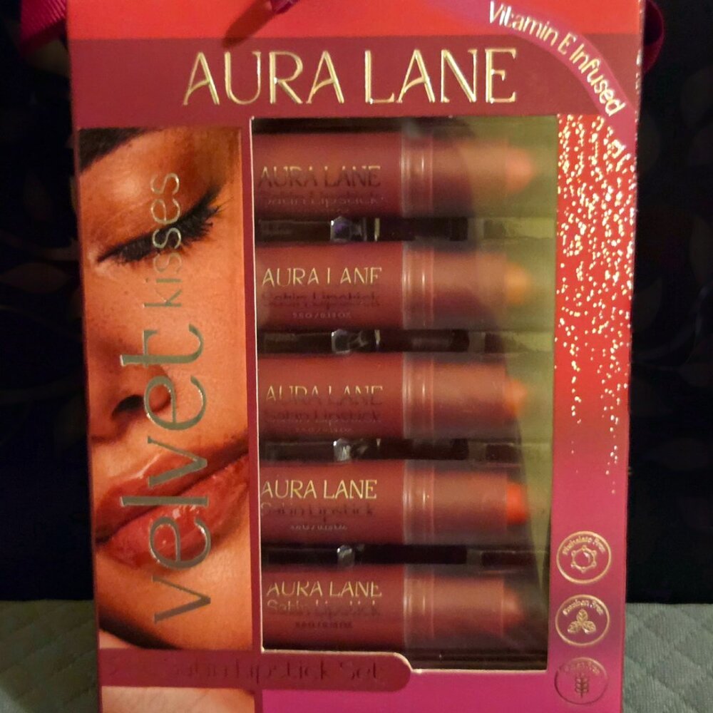 Aura Lane Velvet Kiss 5pc Lipstick Set